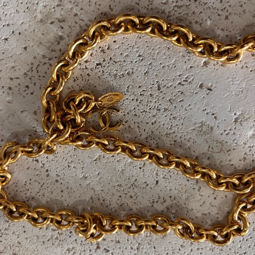 Authentic CHANEL gold plated CC triple chain hanging belt vintage 80cm